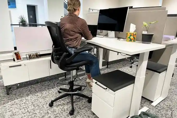 Ergonomic Chairs and Sit Stand Desks