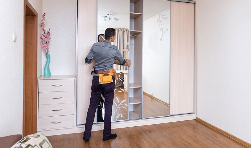 Can a Broken Wardrobe or Sliding Door Be Repaired