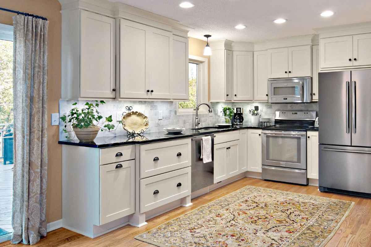 Buy Online Custom Made Kitchen Cabinets | Dubai | 20% OFF