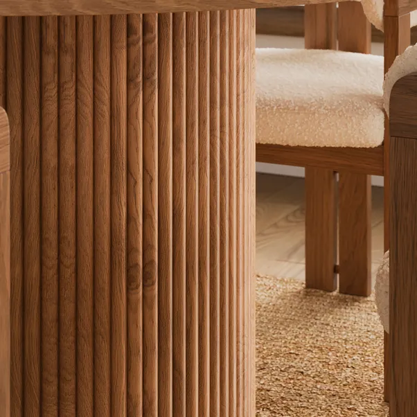 Amari 4 Seater Round Dining Table Oak - Image 4