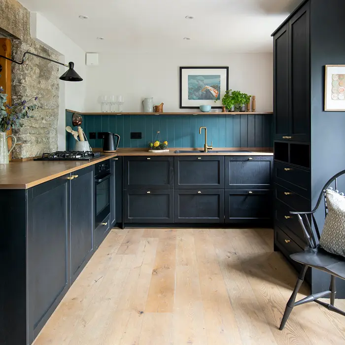 Designer Kitchen Cabinets Dubai