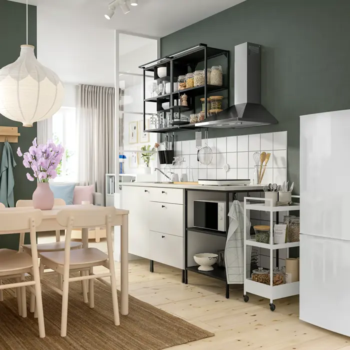 Luxury Kitchen Cabinets Dubai homes