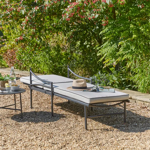 Windsor Sun Lounger with Cushion - Image 3