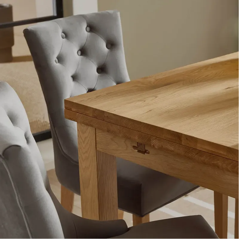 Pembroke Natural Oak Extendable Dining-Table